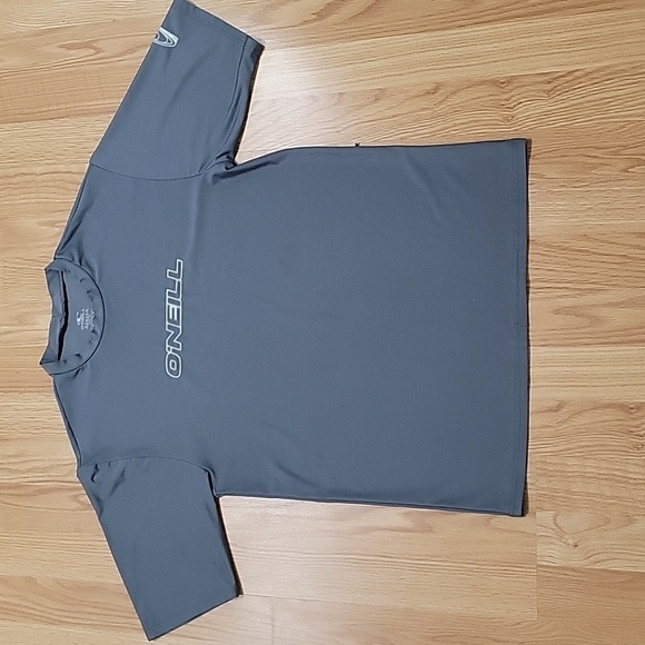 O'Neill Gray Short Sleeve spf 50+ mens Rash Guard - Picture 1 of 9